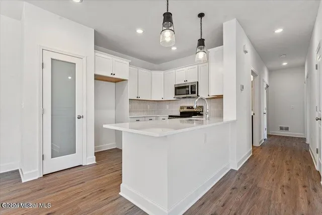 $499,900 | 87 Reed's Hollow, Saratoga Springs, NY 12866