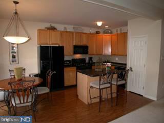 202 Rampart Place Maple Glen, PA 19002 - Photo 4 of 6 Gallery Image 4