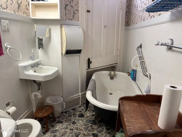 $410,000 | 707 North Rankin Street, Natchez, MS 39120