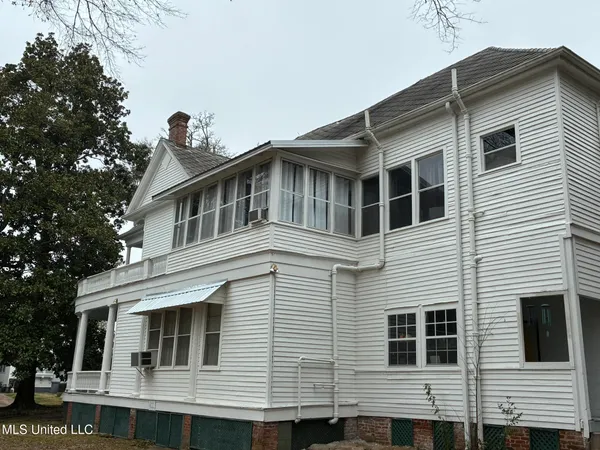 $399,999 | 707 North Rankin Street, Natchez, MS 39120