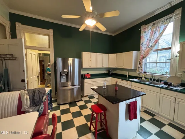 $410,000 | 707 North Rankin Street, Natchez, MS 39120