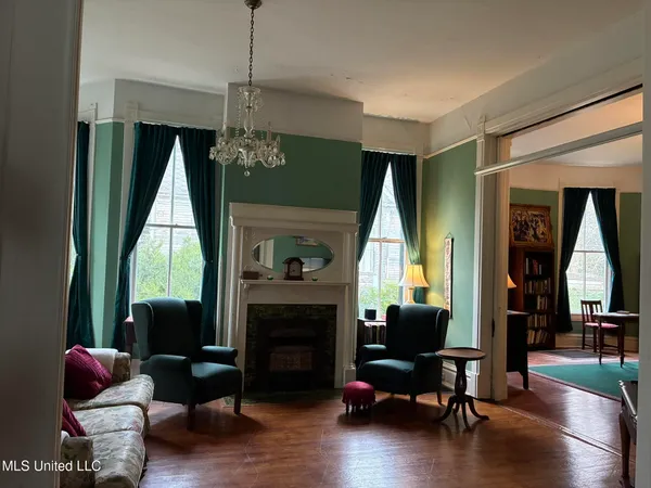 $399,999 | 707 North Rankin Street, Natchez, MS 39120