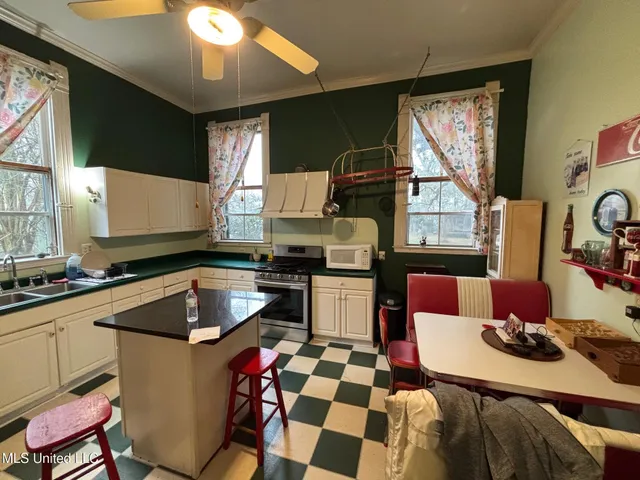 $410,000 | 707 North Rankin Street, Natchez, MS 39120