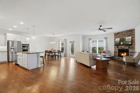 $750,000 | 5306 Tilley Manor Drive, Matthews, NC 28105