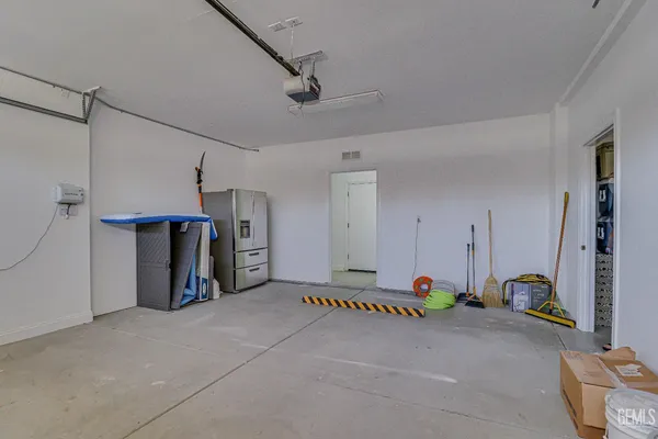 a very nice looking room with gym equipment