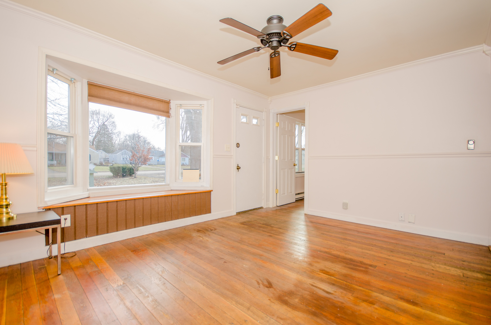 208 Second Street Elgin, IL 60123 - Photo 8 of 16