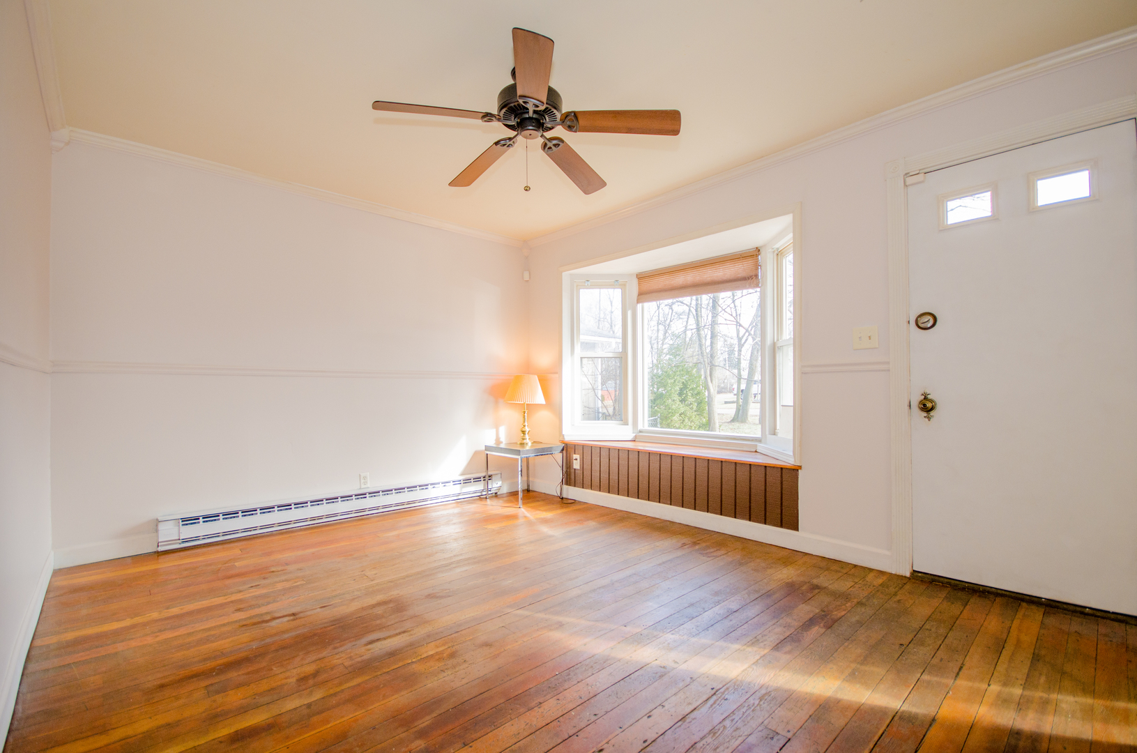 208 Second Street Elgin, IL 60123 - Photo 10 of 16