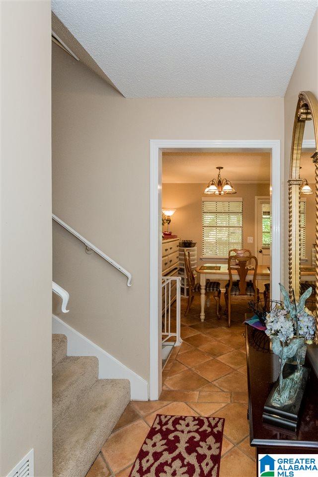 1804 Mohawk Drive Alabaster, AL 35007 - Photo 5 of 34