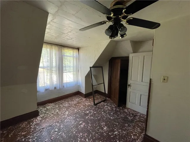 $10,000 | 1013 4th Street, Braddock, PA 15104