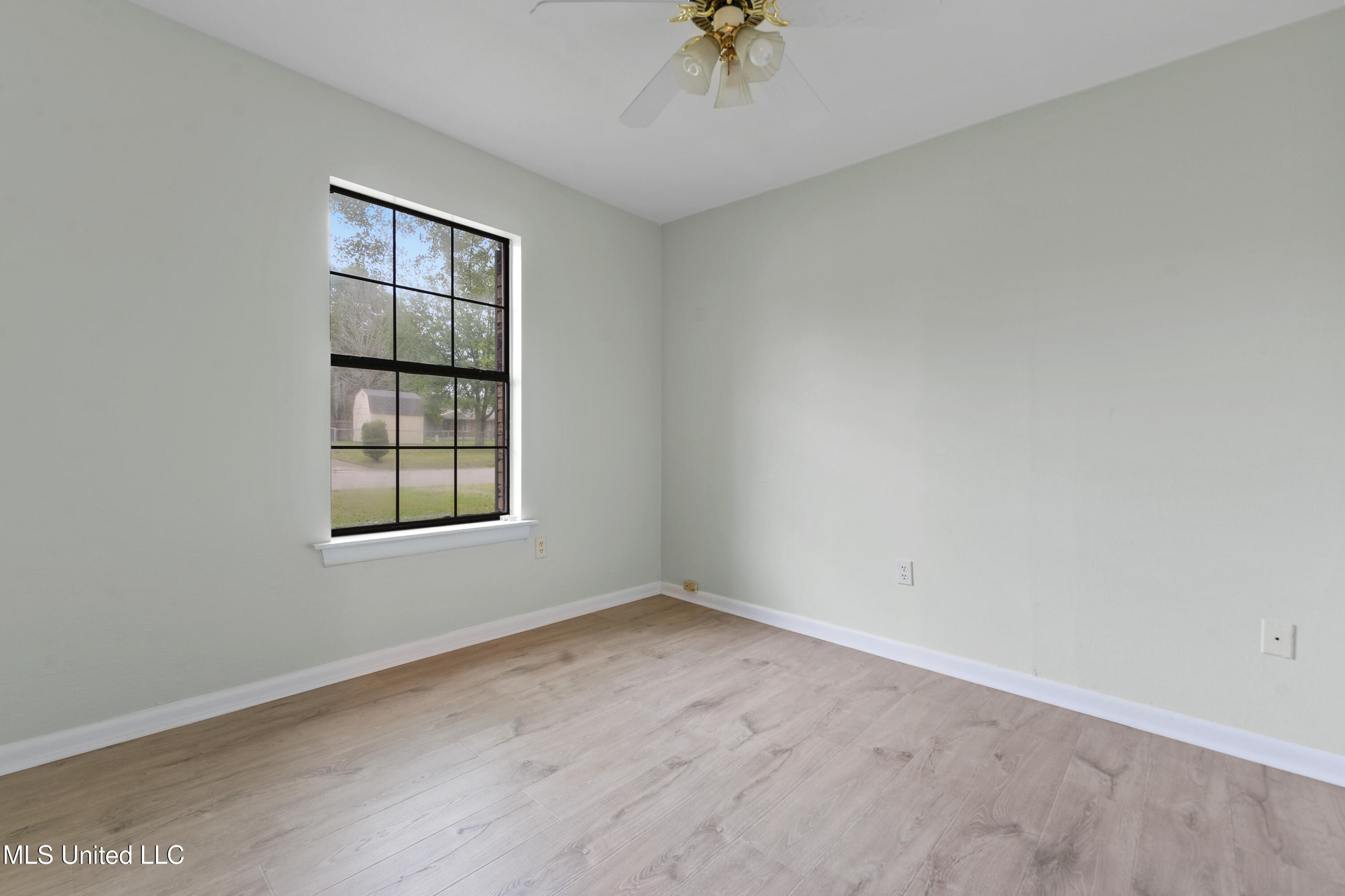 4110 Groveland Road Ocean Springs, MS 39564 - Photo 12 of 20 012