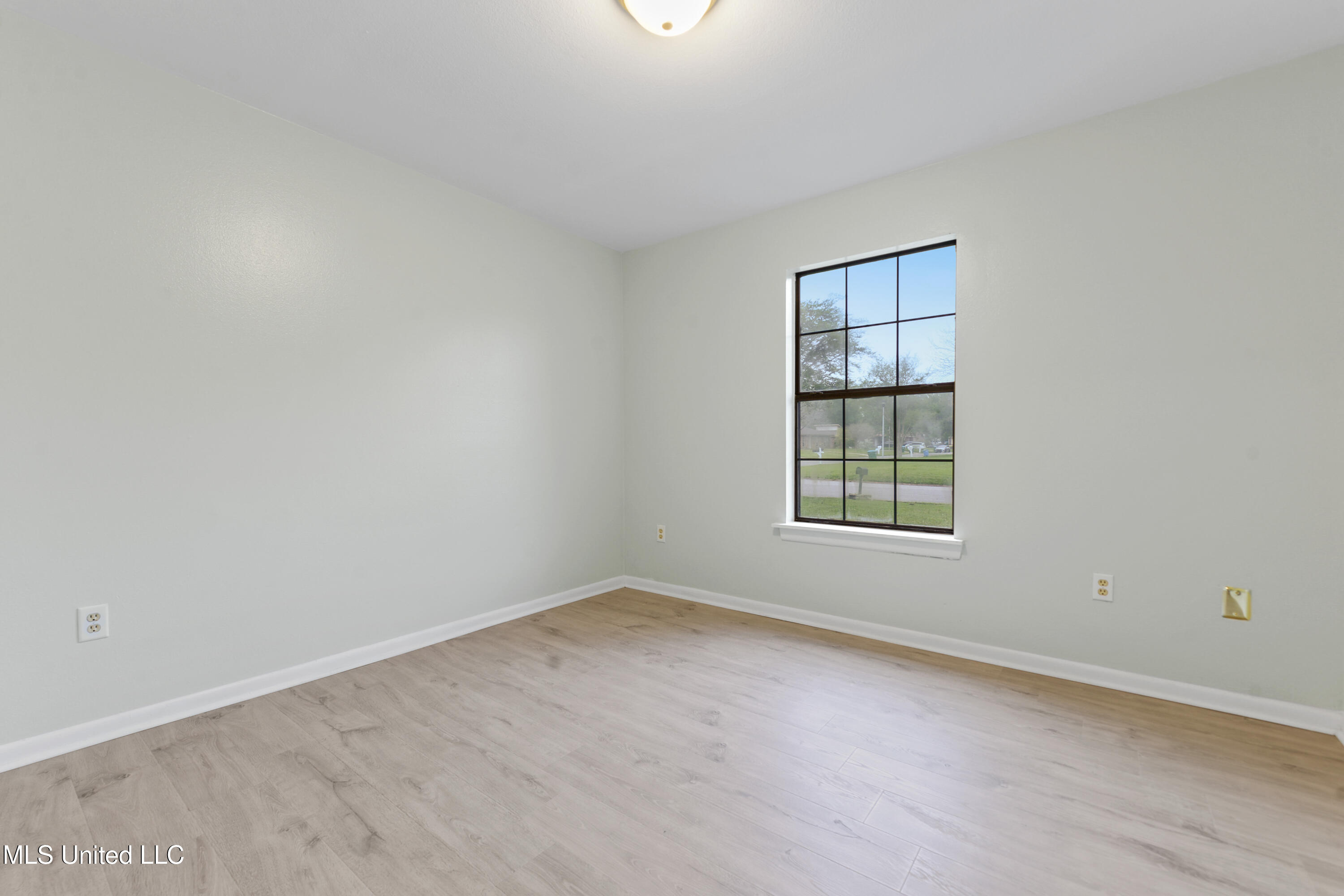 4110 Groveland Road Ocean Springs, MS 39564 - Photo 14 of 20 014