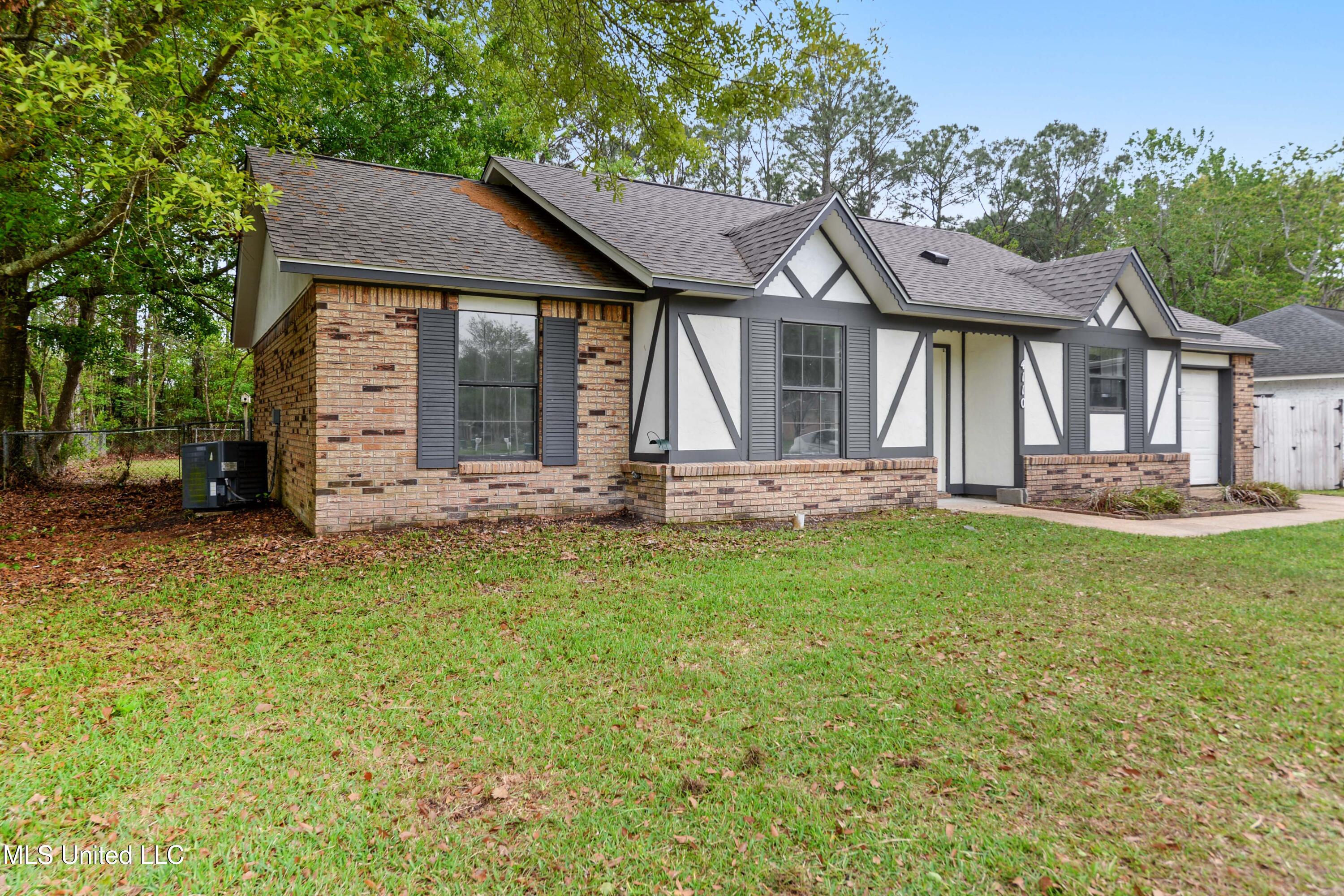 4110 Groveland Road Ocean Springs, MS 39564 - Photo 2 of 20 002