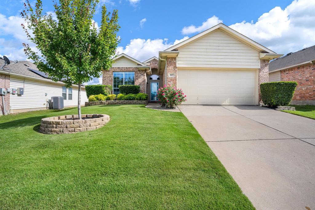 817 Rio Bravo Drive Fort Worth, TX 76052 - Photo 1 of 27