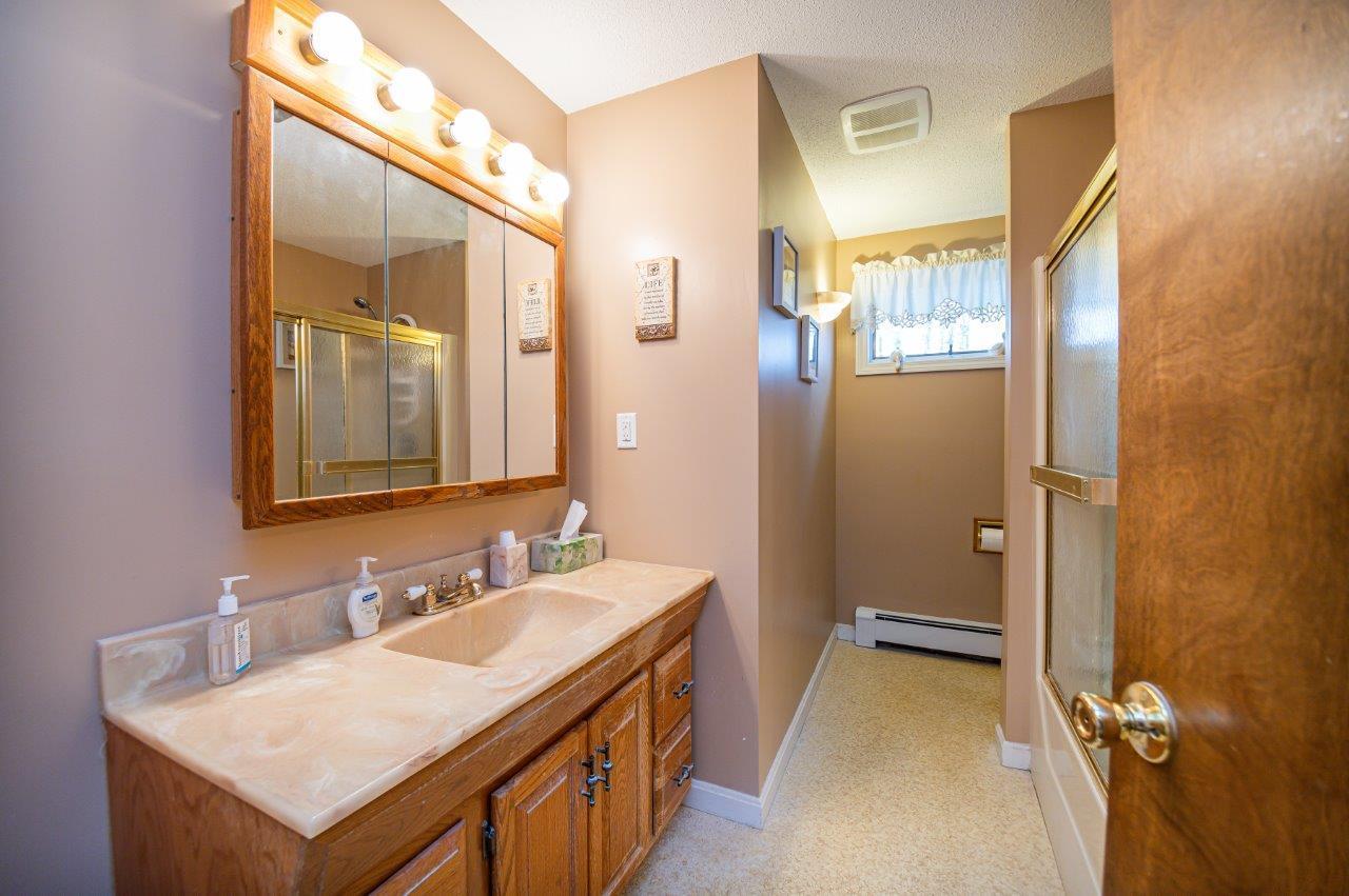 232 Ridge Road York, ME 03909 - Photo 12 of 53 12