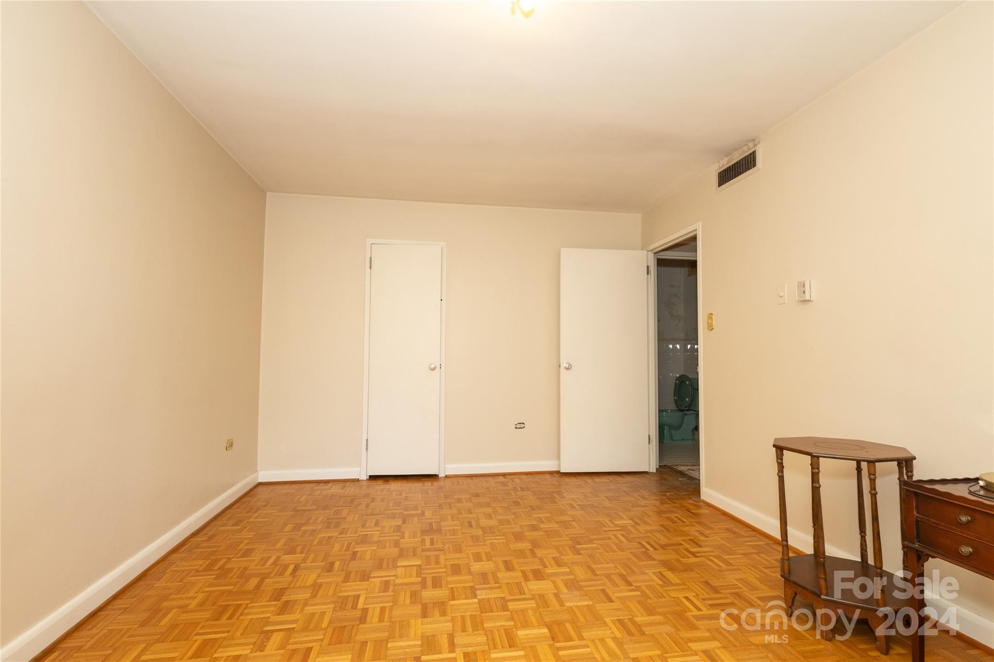 1300 Queens Road, Unit 405 Charlotte, NC 28207 - Photo 6 of 18