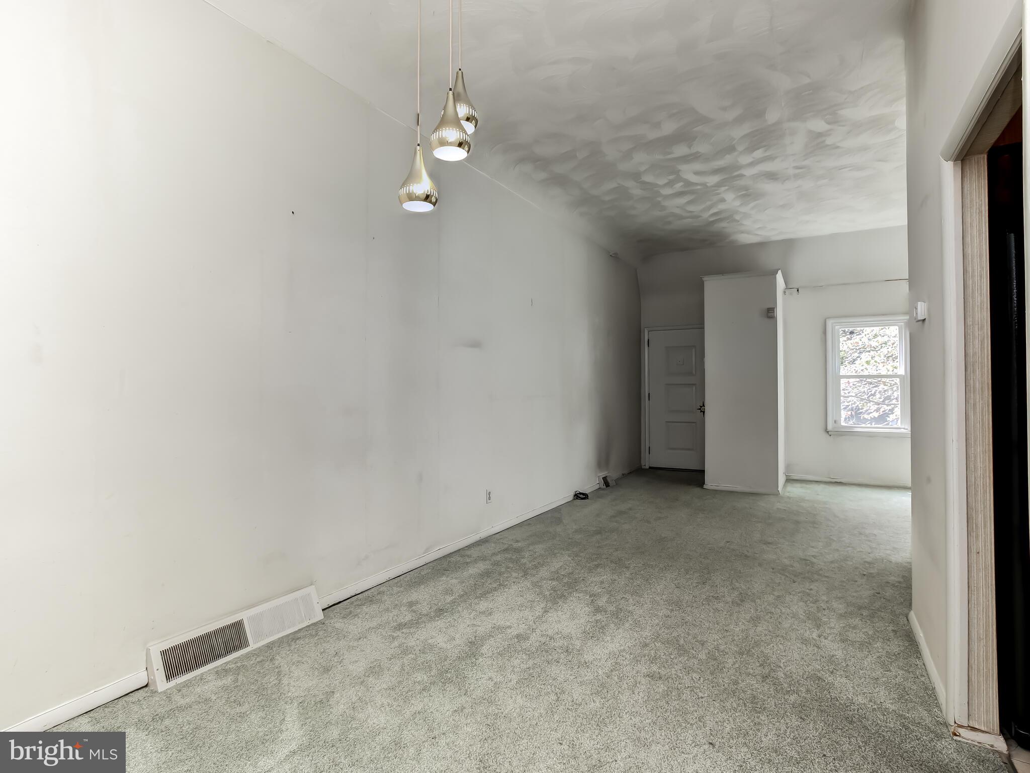 127 Juniper Road Havertown, PA 19083 - Photo 7 of 33
