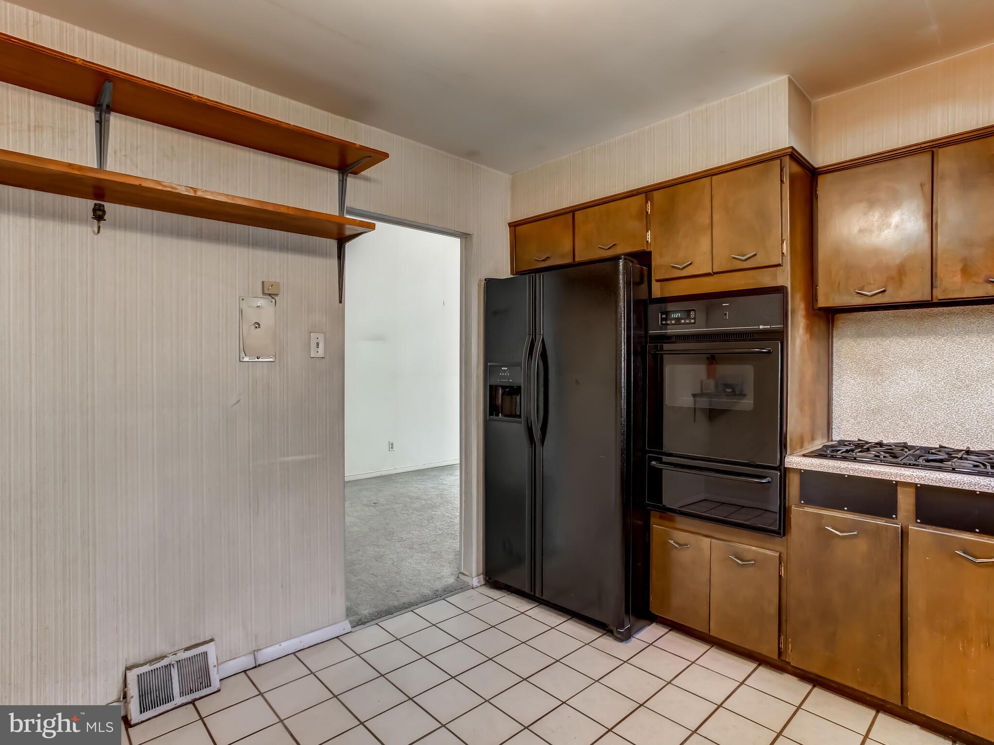 127 Juniper Road Havertown, PA 19083 - Photo 10 of 33