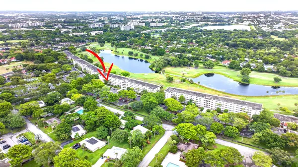 $269,900 | 806 Cypress Boulevard, Unit 209, Pompano Beach, FL 33069
