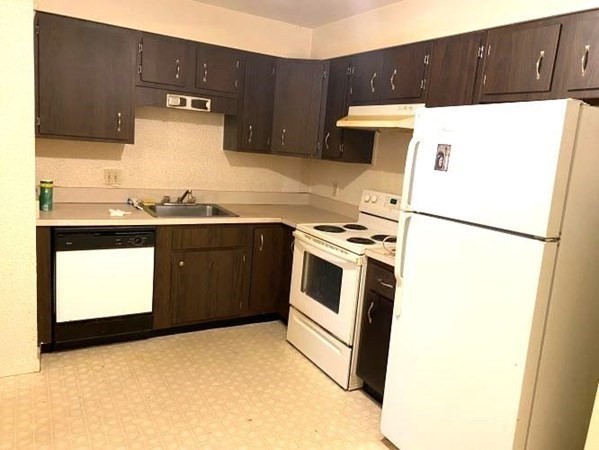 1008 Paradise Road, Unit 1J Swampscott, MA 01907 - Photo 8 of 23 Gallery Image 8