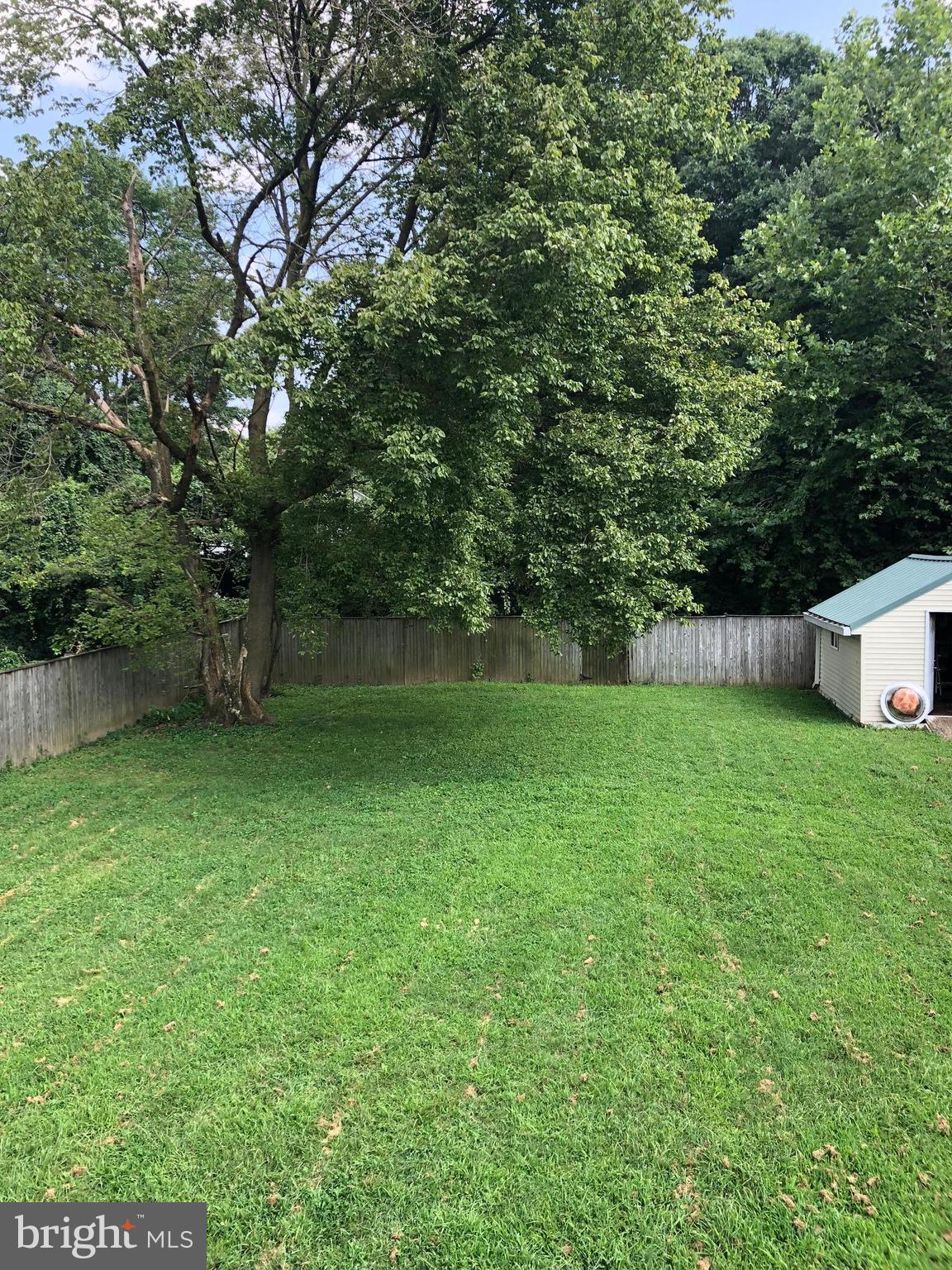 8121 Hog Neck Road Pasadena, MD 21122 - Photo 4 of 8