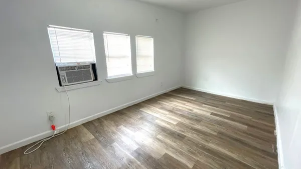 $1,050 | 5523 Avenue O 1/2, Unit SOUTH, Galveston, TX 77551