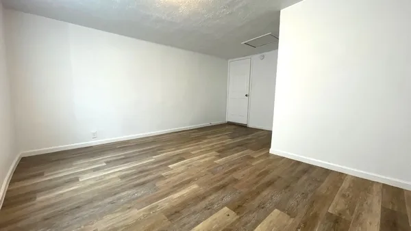 $1,050 | 5523 Avenue O 1/2, Unit SOUTH, Galveston, TX 77551