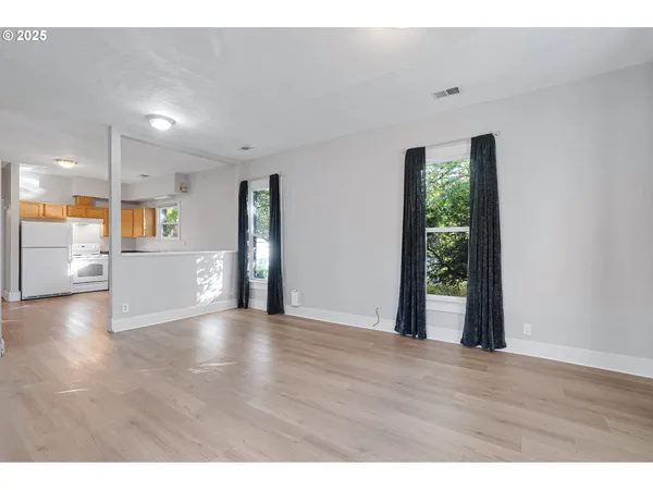$545,000 | 635 Southeast Walnut Street, Hillsboro, OR 97123