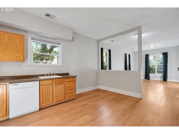 $545,000 | 635 Southeast Walnut Street, Hillsboro, OR 97123