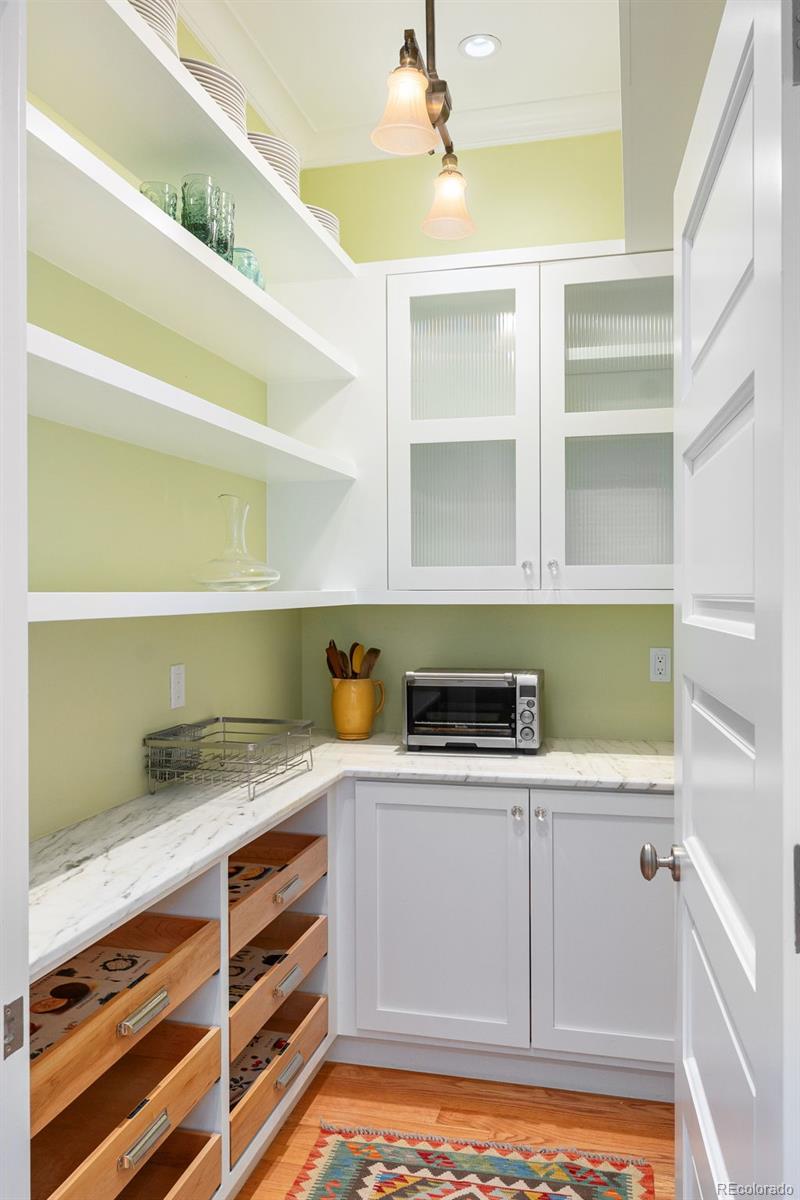 551 South High Street Denver, CO 80209 - Photo 11 of 39