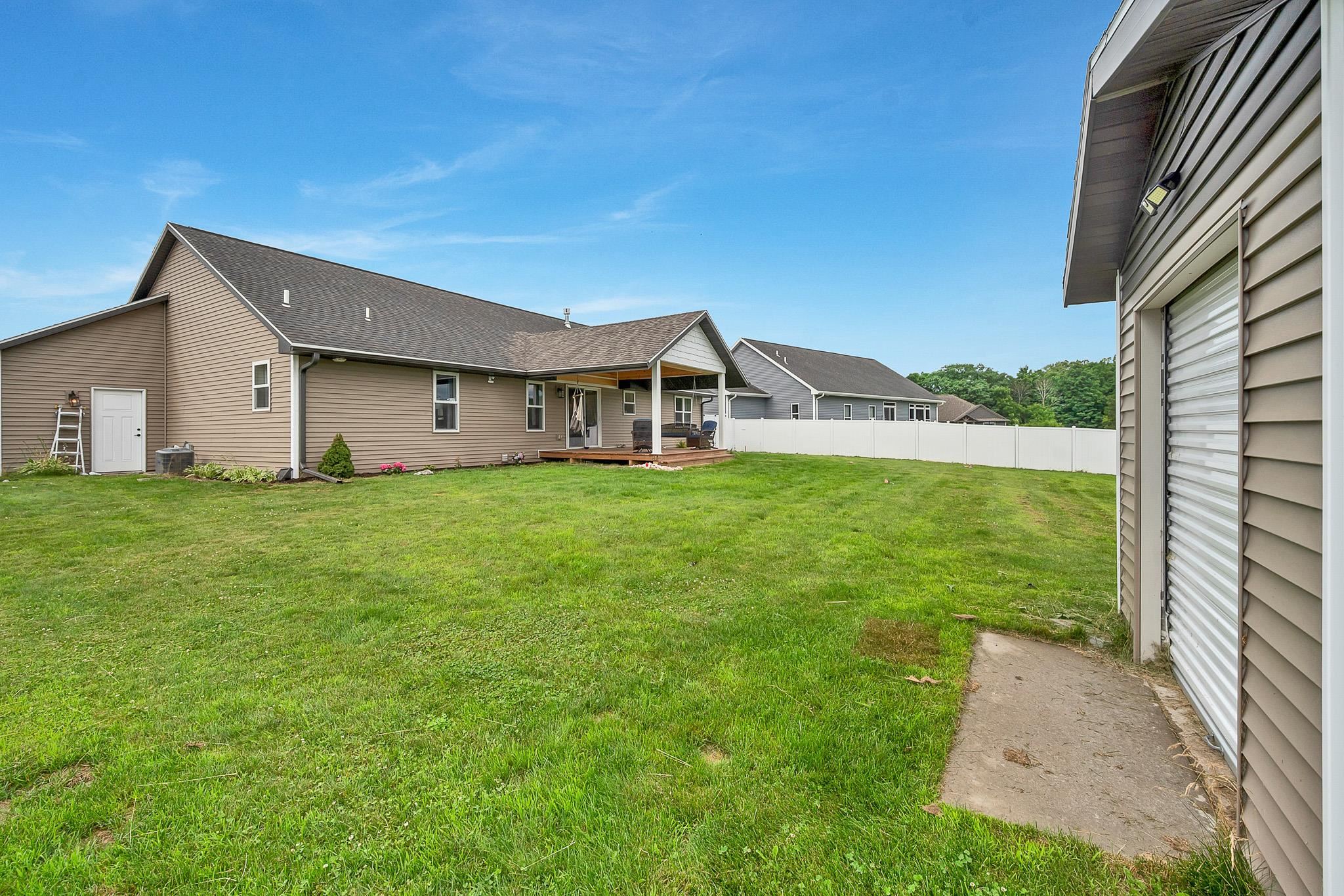 1756 Red Oak Street Green Bay, WI 54313 - Photo 44 of 51