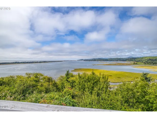 a view of an outdoor space and a yard