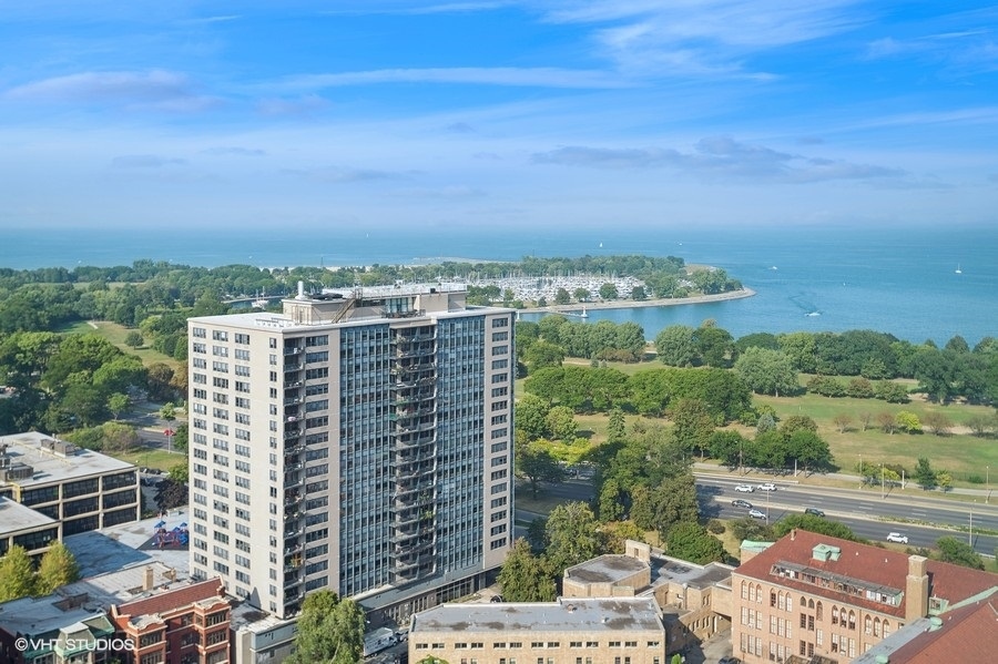 655 West Irving Park Road, Unit 2616 Chicago, IL 60613 - Photo 11 of 18
