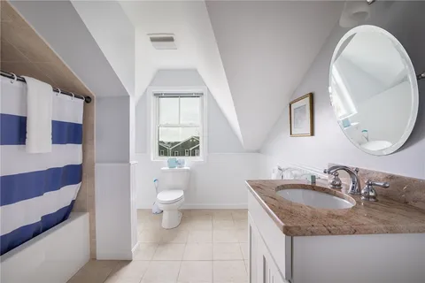 $1,995,000 | 1800 High Street, Block Island, RI 02807