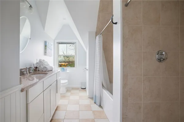 $1,895,000 | 1800 High Street, Block Island, RI 02807