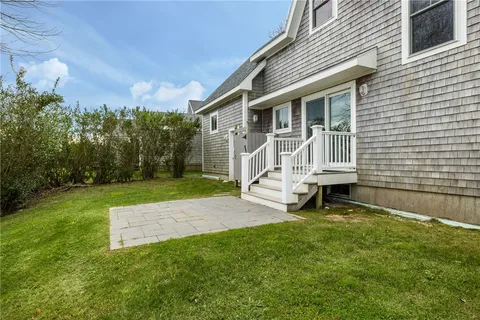 $1,995,000 | 1800 High Street, Block Island, RI 02807