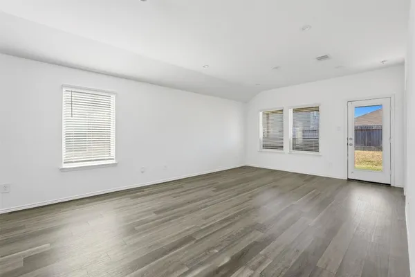 $1,995 | 5215 Mossdale Bluff Ln Spring, Spring, TX 77373