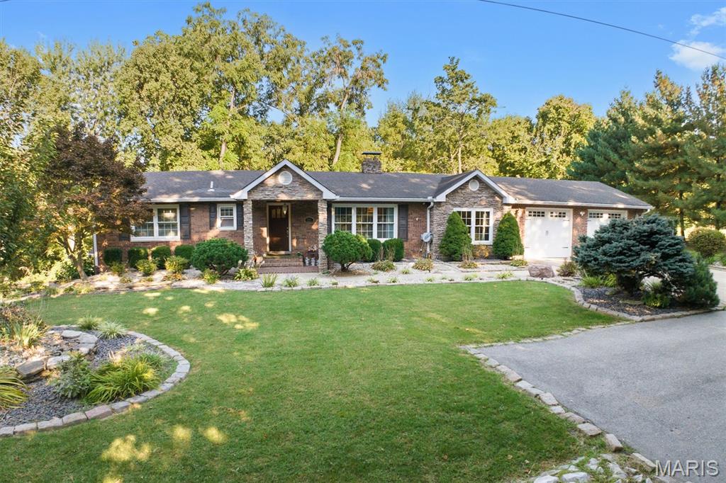 671 Glen Crossing Road Glen Carbon, IL 62034 - Photo 2 of 58