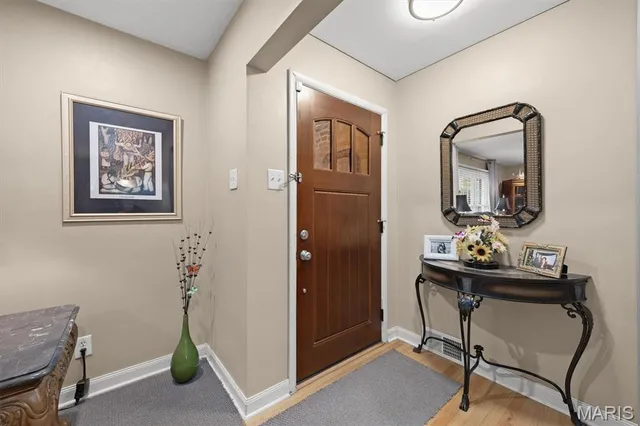 $447,500 | 671 Glen Crossing Road, Glen Carbon, IL 62034