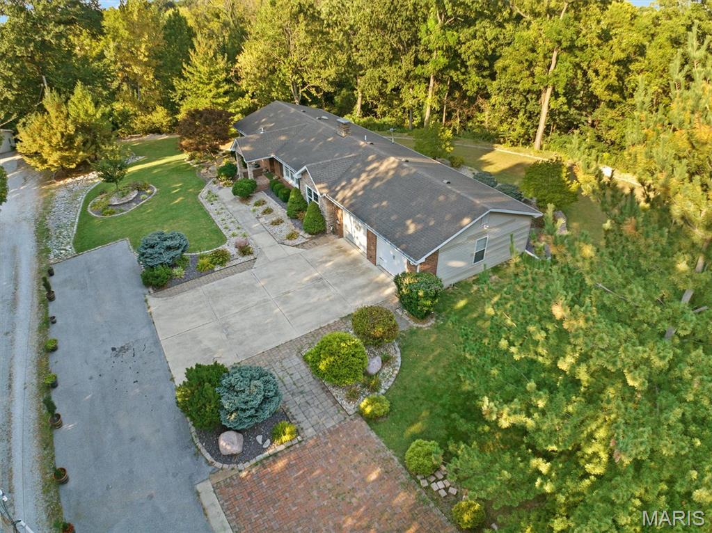 671 Glen Crossing Road Glen Carbon, IL 62034 - Photo 46 of 58