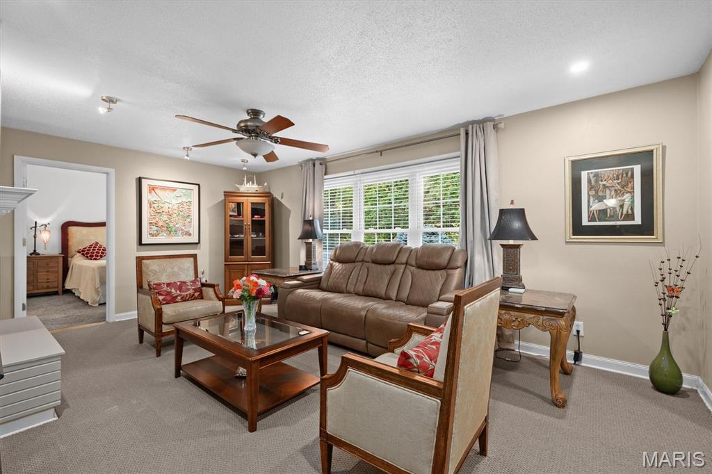 671 Glen Crossing Road Glen Carbon, IL 62034 - Photo 5 of 58