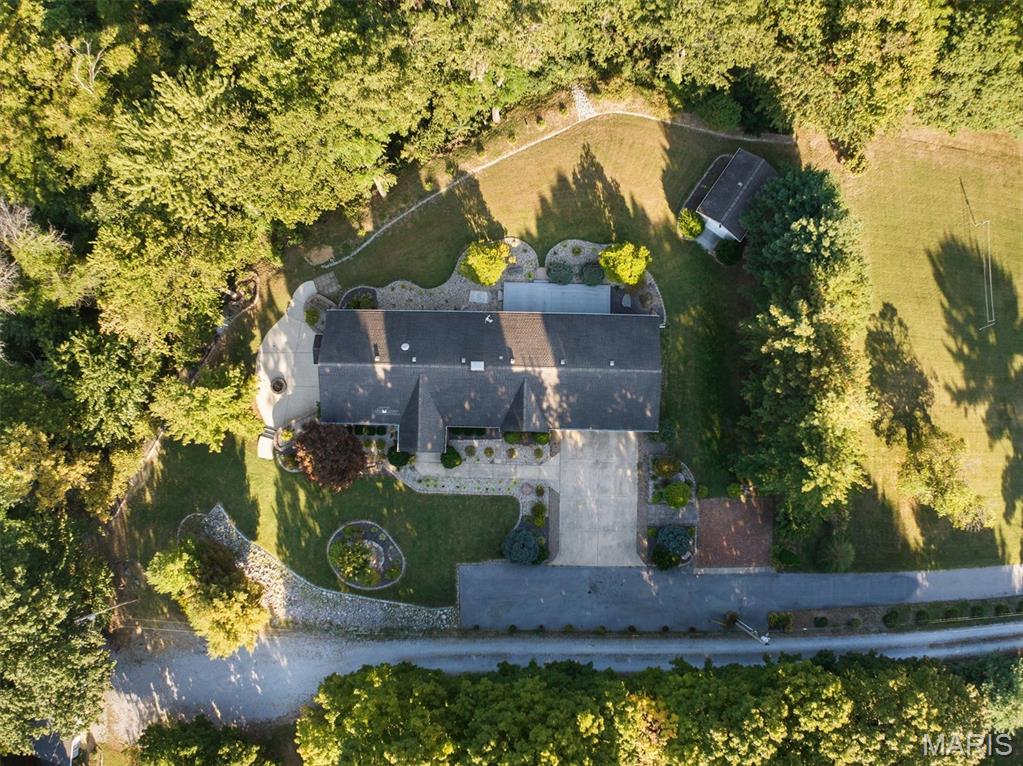 671 Glen Crossing Road Glen Carbon, IL 62034 - Photo 51 of 58