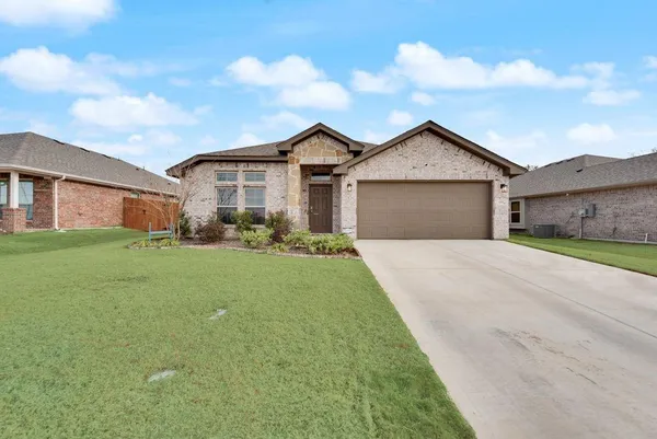 $310,000 | 1202 Holly Street, Cleburne, TX 76033