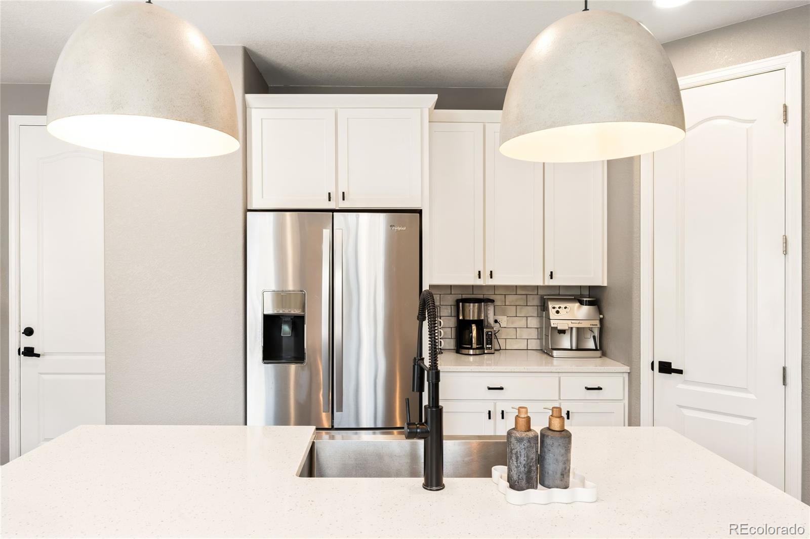 3065 Rising Moon Way Castle Rock, CO 80109 - Photo 15 of 47