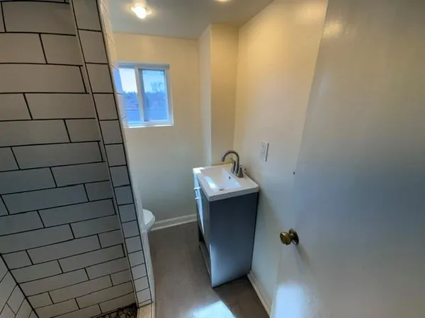 $750 | 10023 Calvin Street, Unit 2, Pittsburgh, PA 15235