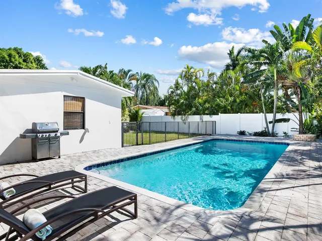 $4,500 | 413 Northeast 25th Avenue, Pompano Beach, FL 33062