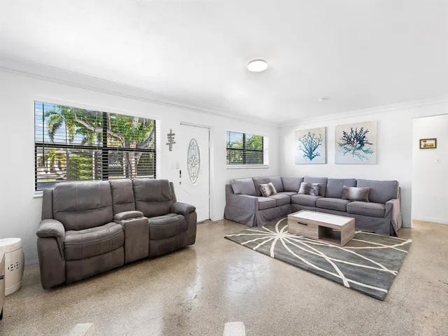 $4,500 | 413 Northeast 25th Avenue, Pompano Beach, FL 33062