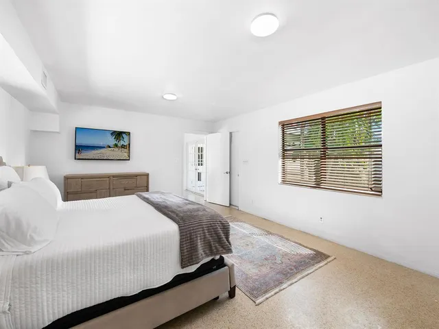 $4,500 | 413 Northeast 25th Avenue, Pompano Beach, FL 33062