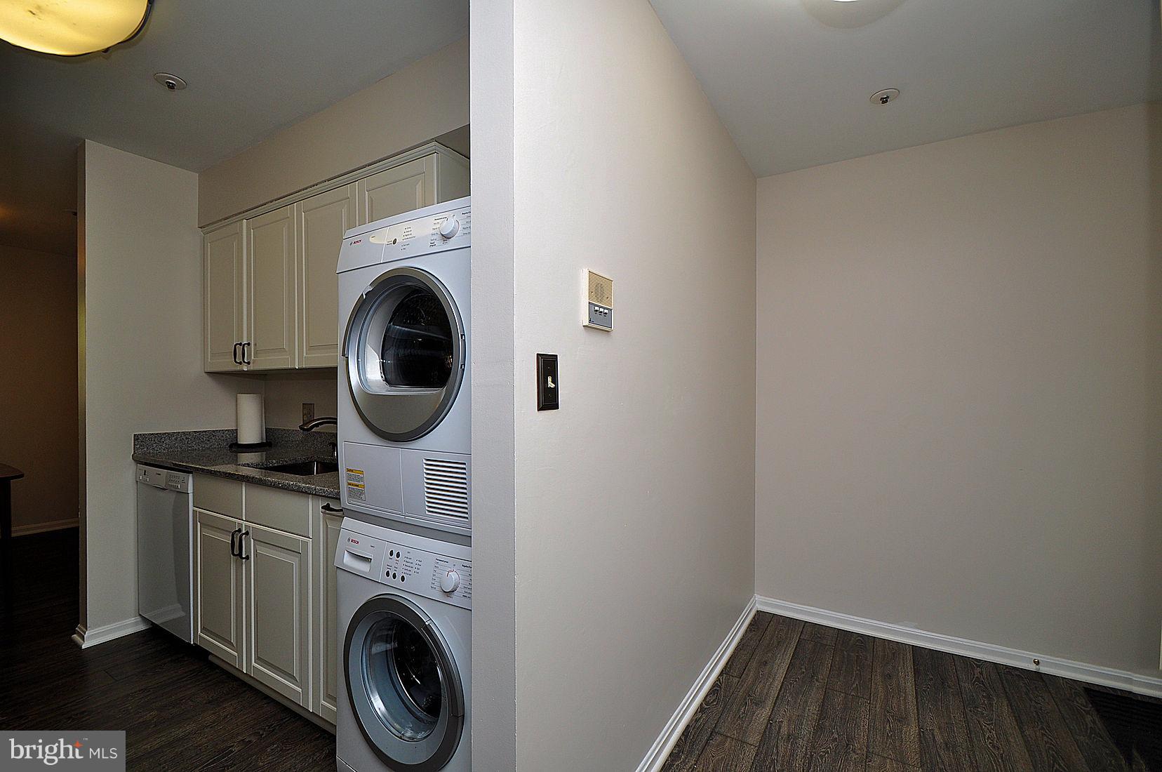 8399 Montgomery Run Road, Unit B Ellicott City, MD 21043 - Photo 14 of 22 Kitchen