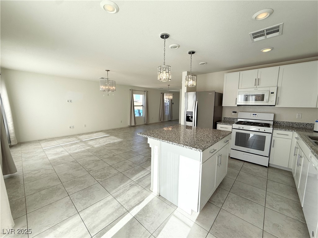 1317 Hopespring Loop Avenue North Las Vegas, NV 89084 - Photo 8 of 35