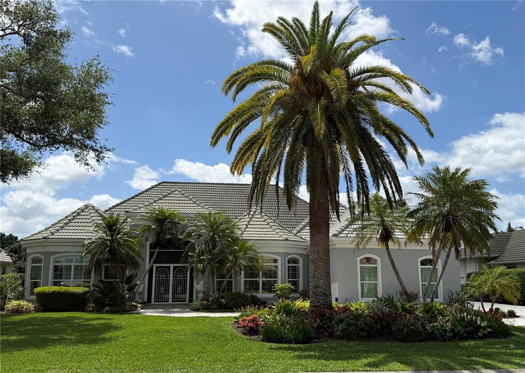 434 Tremingham Way Venice, FL 34293 - Photo 1 of 93